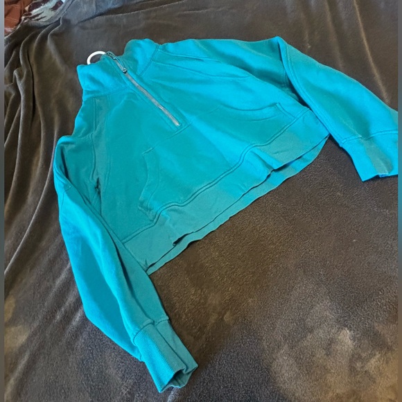 Lululemon scuba funnel neck crop - Picture 1 of 10